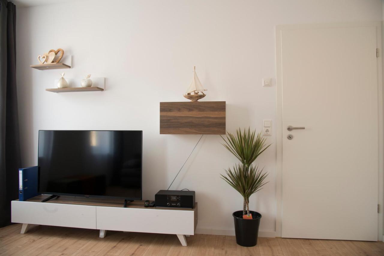 Schoene Grosse Ferienwohnung 79M2 Und 2 Baeder, Zentrumnah, 2Og Érfurt Exterior foto
